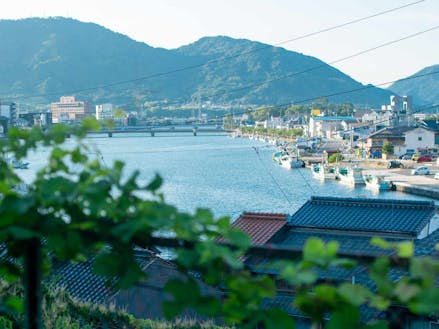 鶴江の高台からは萩が一望できます