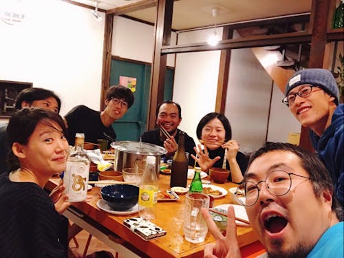 ある日の夕食時の風景