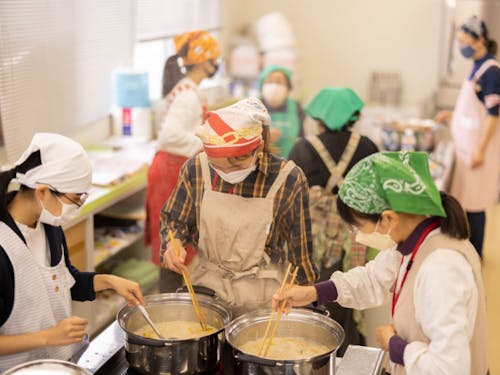 秋穂保健センターで地元の方にお接待料理を習い作りました。