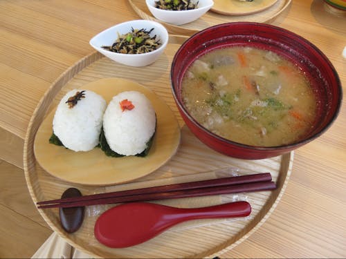 地域資源を活かしたメニュー開発