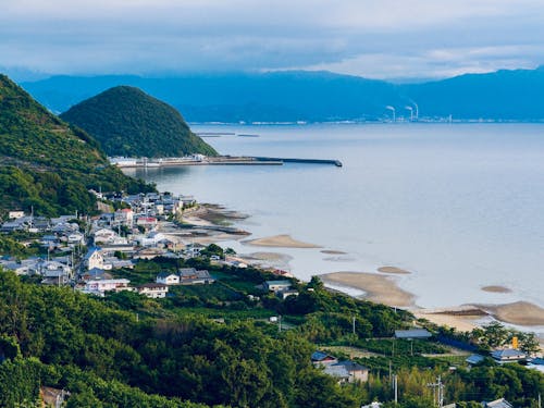 小学校のある曽保地区の風景
