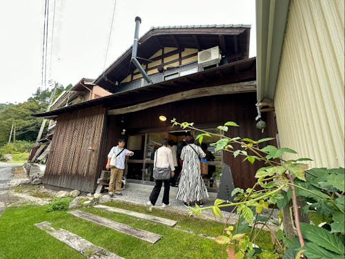 DIYした古民家だけでなくプロ施工の素敵な古民家も見学