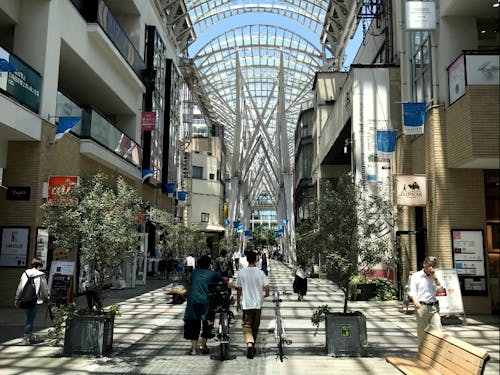 高松市(丸亀町商店街)