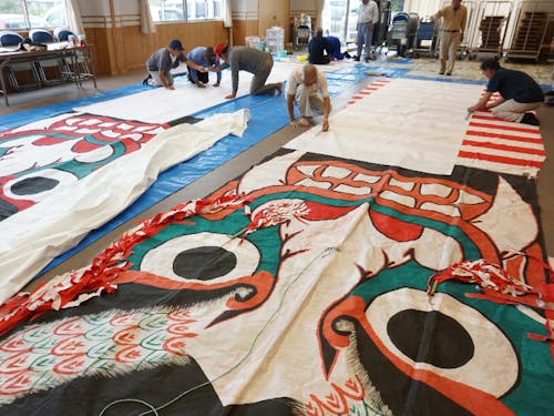 とにかく大きい「鬼揚子」。目についたフサは涙を表しており、強さの中にも優しさを持って欲しいという願いが込められています