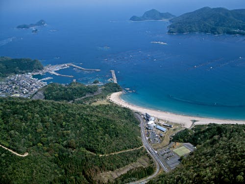 下阿蘇ビーチ周辺。漁業も非常に盛んです。