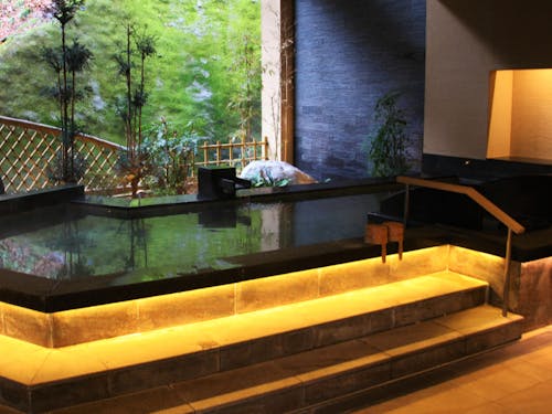 美容健康、食、芸術等を活かし、各旅館は特徴を伸ばす。