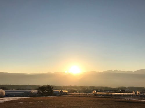 冬の景色、雪を頂くアルプスの眺め、伊那市は雪がほとんど積つもりませんよ!