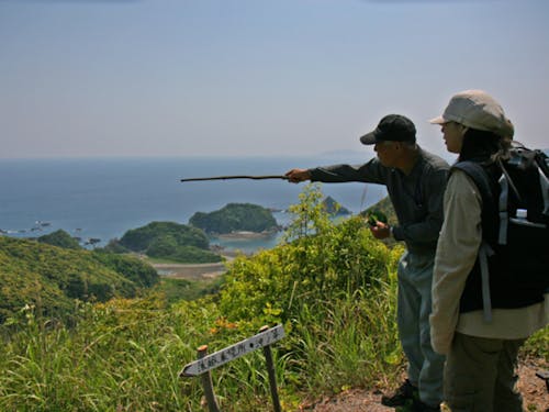 『しま山100選』の遠見山(とんばやま)でトレッキング