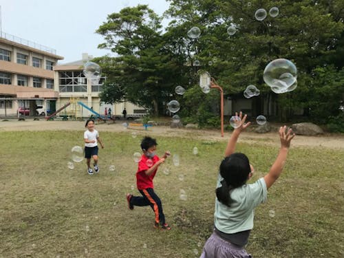 外遊びも子どもの心を育むために大切!