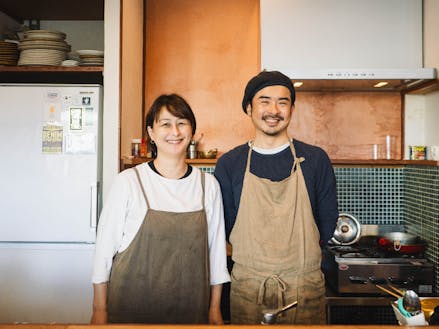 萩のまちの人とのつながりに魅力を感じて移住した夫婦の「yamamichi食堂」で交流会