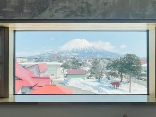 ニセコ町役場3階から見える羊蹄山