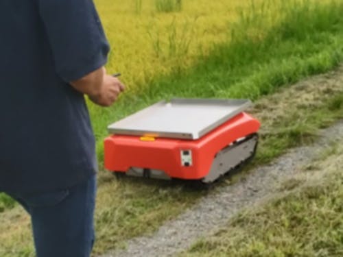 笑顔で安心して生活できる取組み実績 自動草刈り機テスト運転