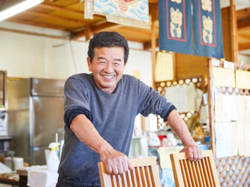 島のみなさんはいつもやさしい笑顔で迎えてくれます