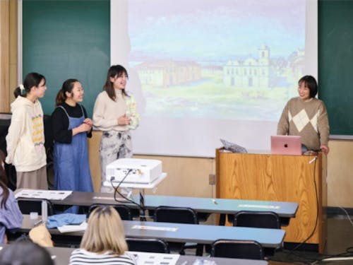 群馬県立女子大学