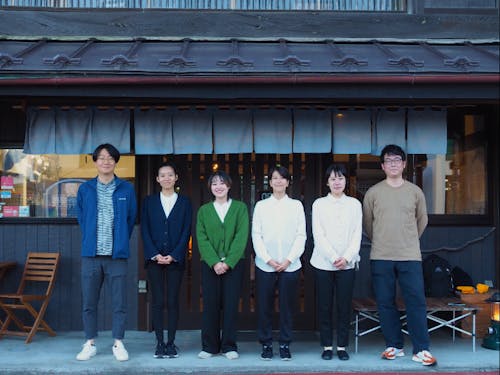 未来の準備室では、20〜30代のスタッフが多く、和気藹々と仕事をしています!