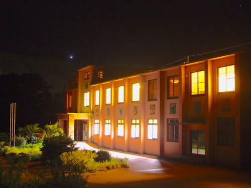 宿舎兼スタジオのジャンベスクール