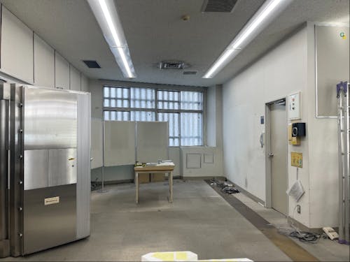 建物は3階建て!広い建物で使い方は無数にあります。