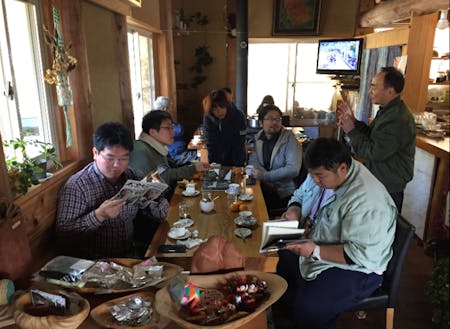 嶺南地区への移住者が営むカフェ「グリーンハット」