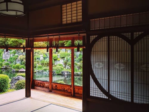 出勤するたび癒される空間(江戸座敷)