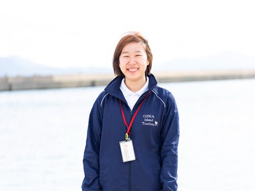 拠点は小値賀港ターミナル。海まで1秒。