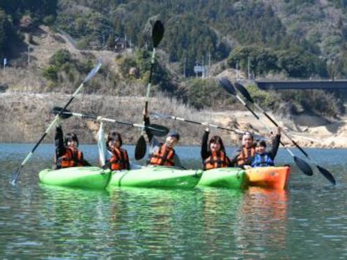 五ケ山ダム湖面 カヤック体験