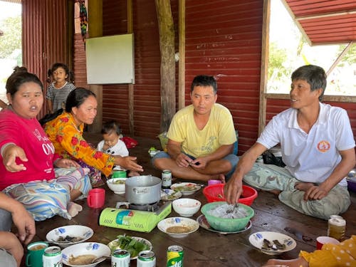 ローカルとの交流も満載。他ではできない体験を。