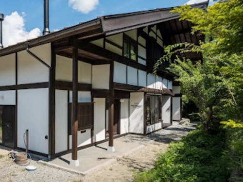 築130年の古民家をリノベーションした「ひがし」