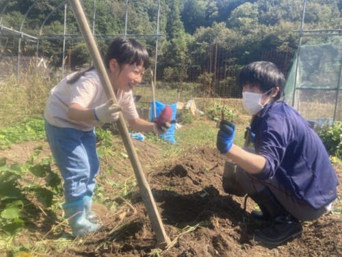 移住を検討されている方と村民との農業体験