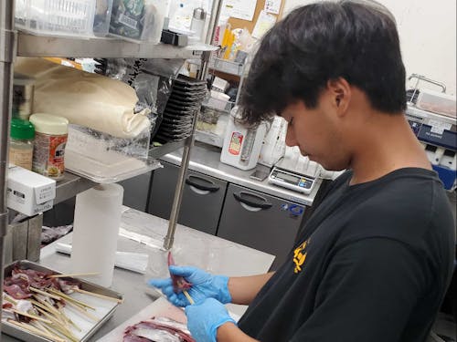 商品開発などを行い、ふるさと納税の返礼品を実際に作るなどの取り組みも行います!