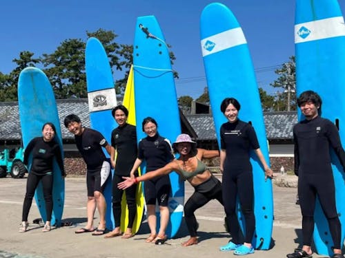 仲間と一緒にアクティビティ!チームで仕事をするので不安なことも一緒に助け合って取り組みます!