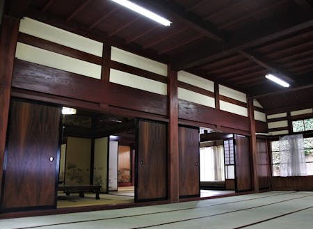 家賃5万円ほどで一軒家も借りられます。