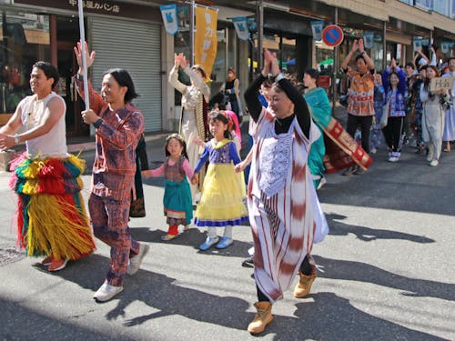 青年海外協力隊のまちなので、国際色豊かです