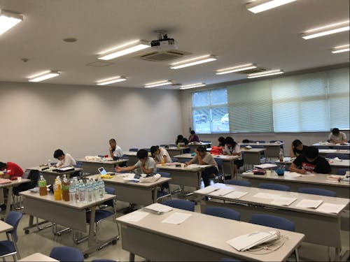 名桜大学の部屋を借りて勉強合宿