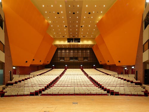 近江八幡市文化会館大ホールステージから