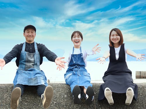 現在、活動中の協力隊員3名