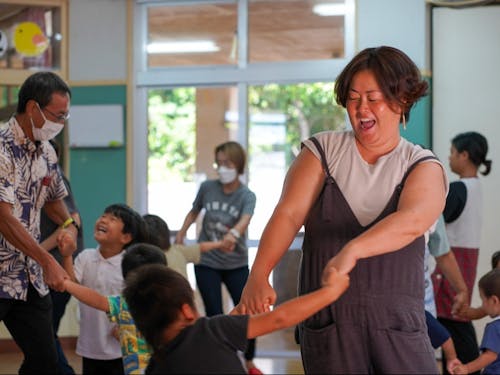 すぐに仲良くなれるのは、島ならではの距離感!