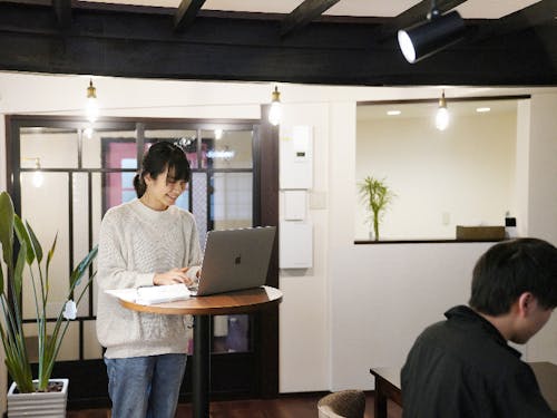 Hana工房で働く様子