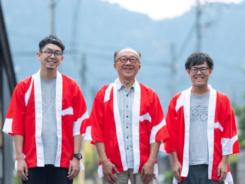 △RENEWのはじまりの3人、左から新山直広さん、谷口康彦さん、森一貴さん