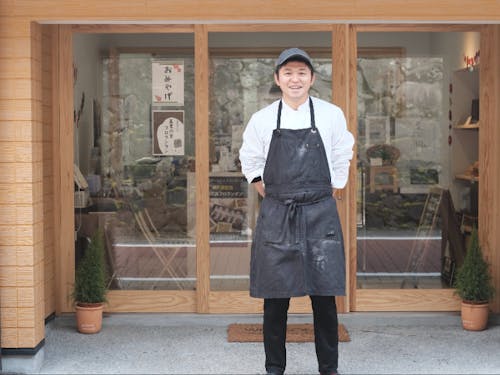 「菓子製造」で成長するUターン者