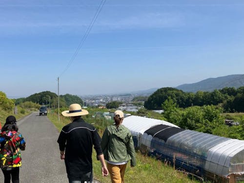 ホテル周辺をハイキングすることも。