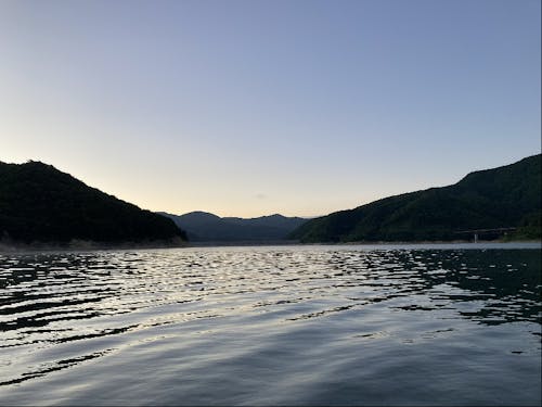 飯坂地区のダム湖 カヤックが楽しめます