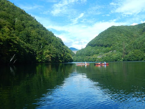 去年の9月、まだ日中は暑い時期にカヌーツアー開催しました。