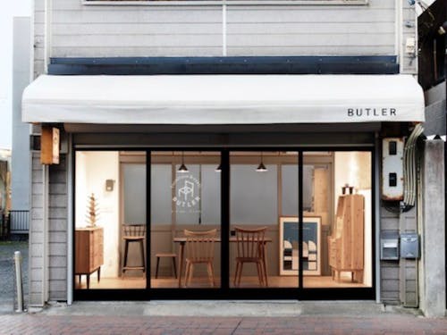移住者が開いた家具工房兼ショールーム「BUTLER furniture &craft」