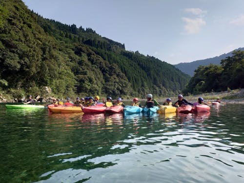 子どもキャンプでカヌー体験