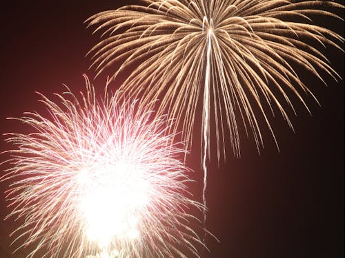 打ち上がる花火