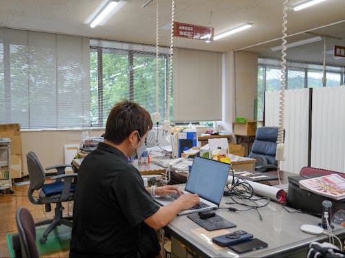 軽米町役場内の協力隊が活動する事務室と先輩協力隊