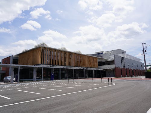 昨年12月にオープンした、かるまい文化交流センター「宇漢米館」(うかめかん)