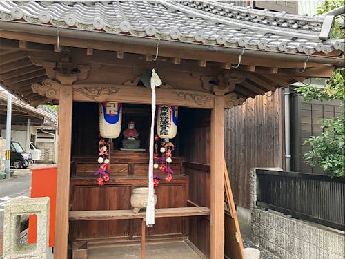 日頃、町内を見守ってくれているお地蔵さん