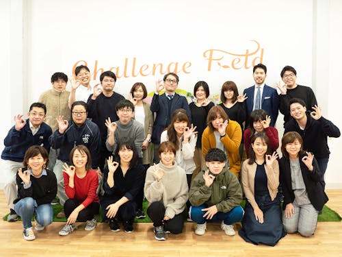 私たちのチーム。編集者やカメラマンなど多様なメンバーがいます