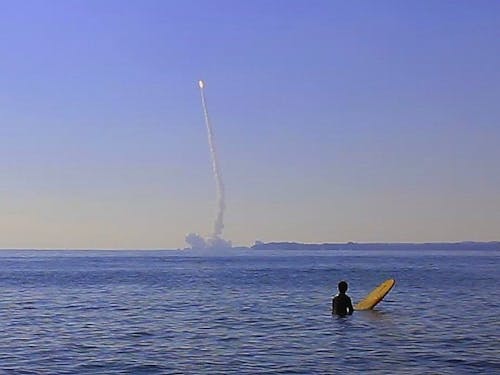 １年を通してサーフィンを楽しむことができます